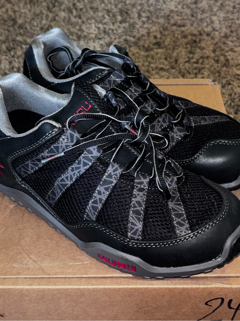 KURU Chicane Jet Black Red Leather Low Hiking Shoes Men's Size 7 Wide New